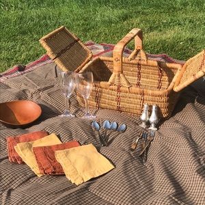 Antique Picnic Basket Set